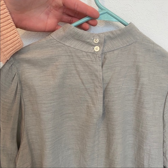 SOLD🌼Everlane puff sleeve mock neck - Picture 2 of 4